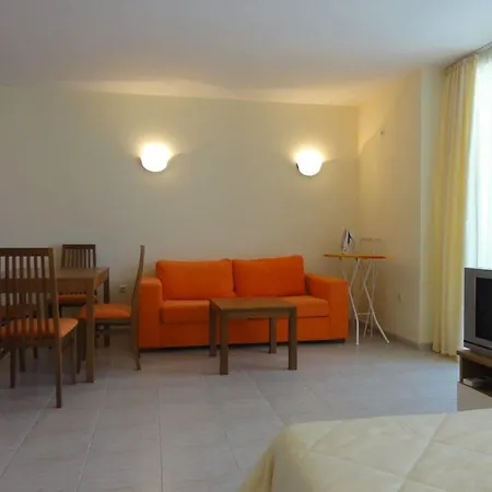 Apartament 523 Pollo Rizort Apartman Napospart